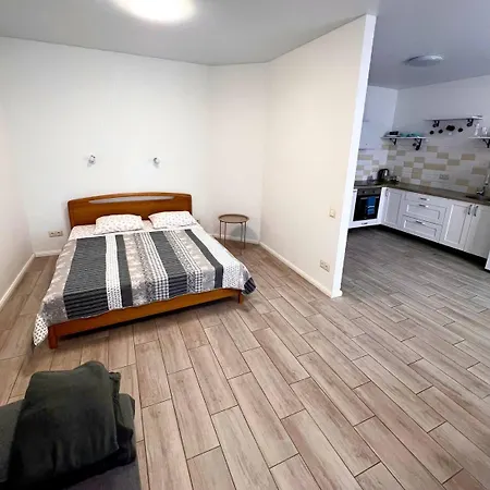 Bright And Minimalist Одесса